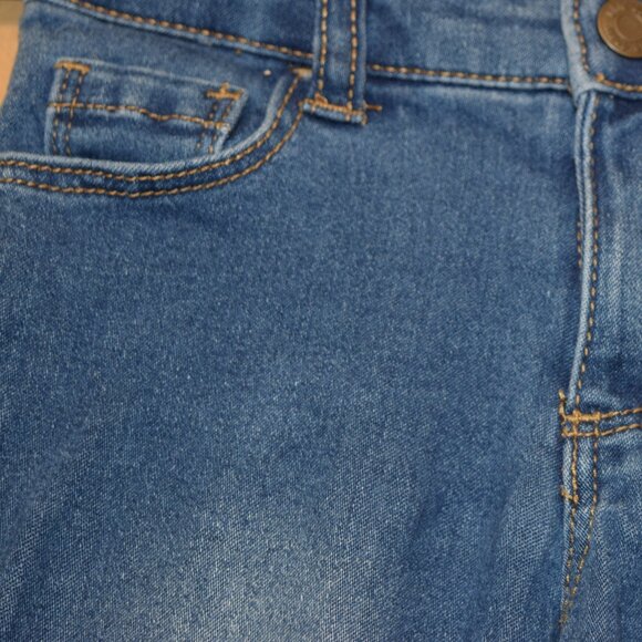 Okie Dokie Unicorn Embroidered Denim Jeans Girls 4T - Cute & Playful - Picture 2 of 5